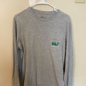 Long sleeve Vineyard Vines shirt - adult small